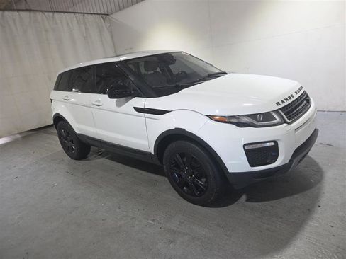 Used 2016 Land Rover Range Rover Evoque SE Premium image 3