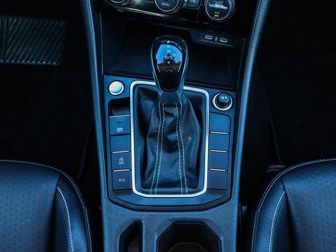 Used 2023 Volkswagen Jetta SE image 28