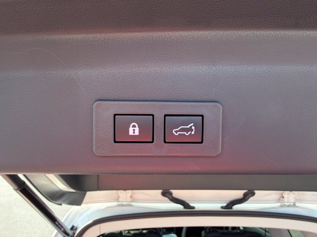 Certified 2026 Subaru Ascent Premium AWD/4WD image 18