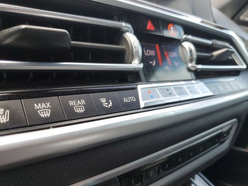 Used 2020 BMW X5 sDrive40i w/ Premium Package RWD image 29