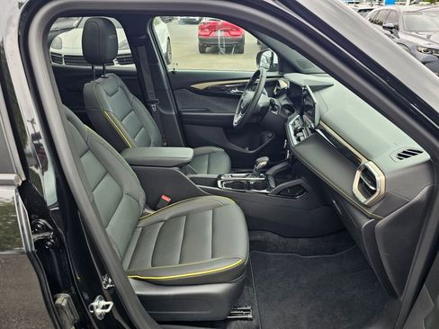 New 2025 Chevrolet TrailBlazer ACTIV w/ Convenience Package FWD image 31