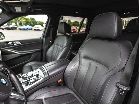 Used 2021 BMW X7 M50i w/ Executive Package AWD/4WD image 27