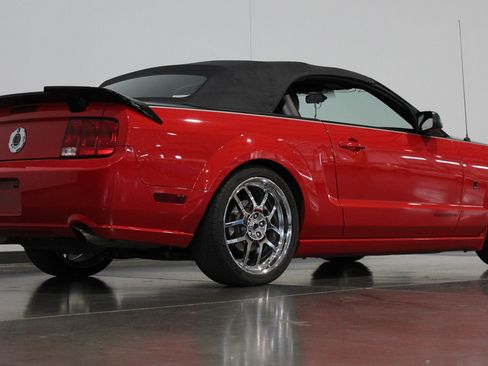 Used 2007 Ford Mustang GT RWD image 24