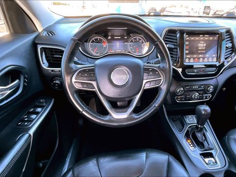 Used 2019 Jeep Cherokee Limited image 6