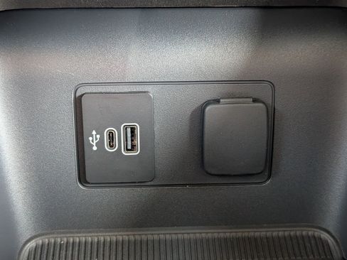 New 2026 Ford Explorer Active w/ Active Comfort Package RWD image 21