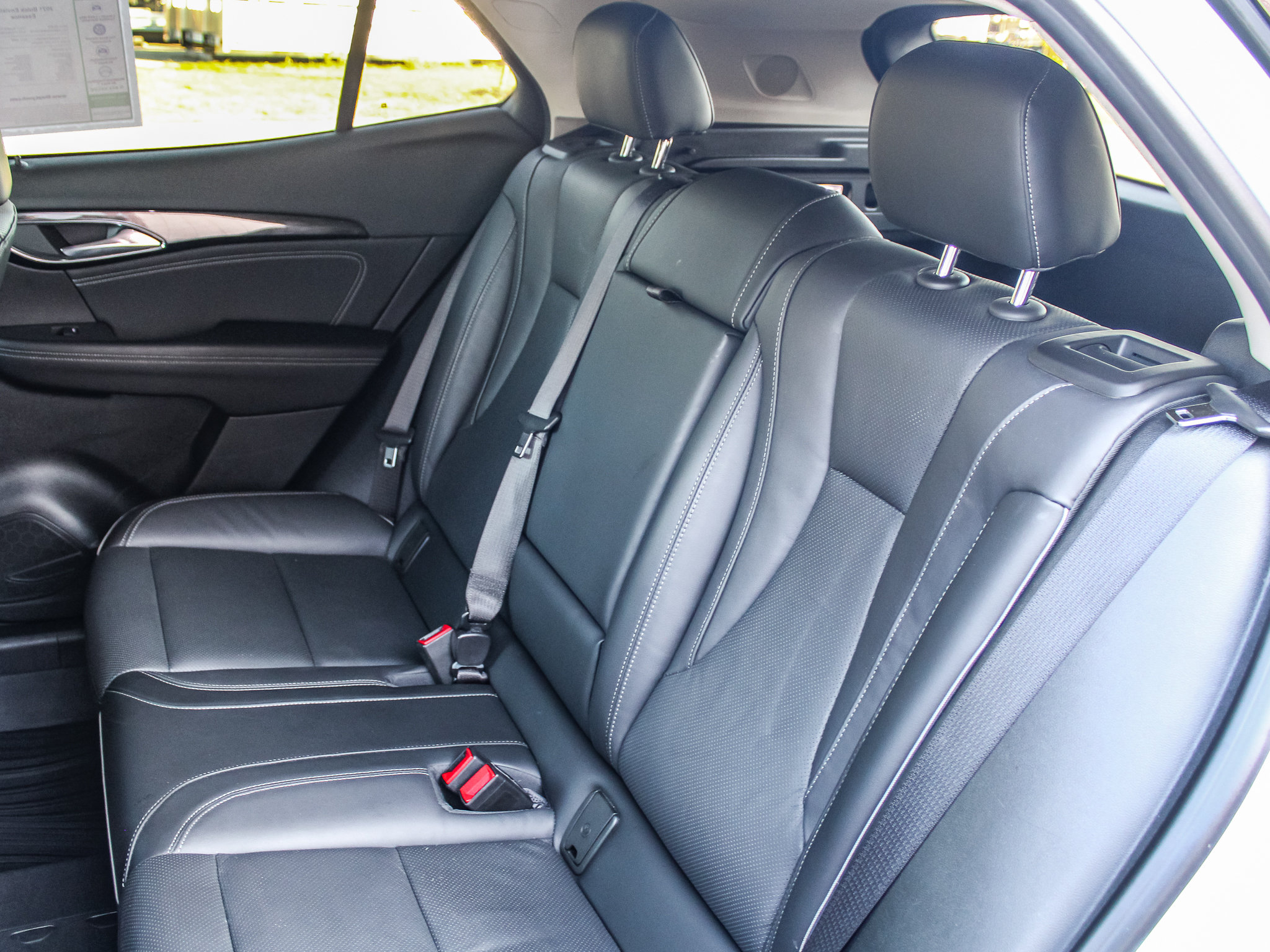 Used 2021 Buick Envision Essence w/ Sport Touring Package AWD/4WD image 19