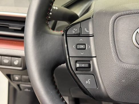 Certified 2024 Toyota Prius Prime FWD image 24