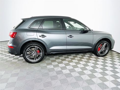 Used 2025 Audi Q5 e Premium Plus w/ Premium Plus Package image 11