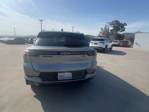 Used 2024 Chevrolet Equinox EV RS image 7