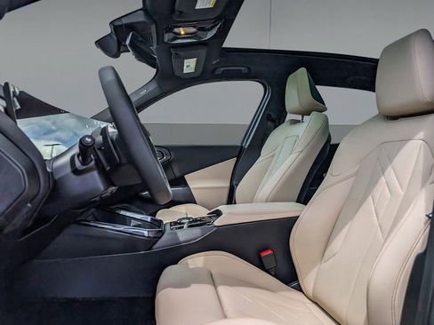 New 2025 BMW X3 xDrive30i w/ Convenience Package image 10