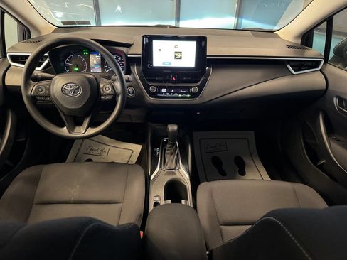 Used 2023 Toyota Corolla LE w/ LE Convenience Package AWD/4WD image 9