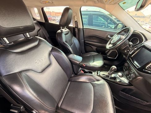Used 2018 Jeep Compass Limited AWD/4WD image 12