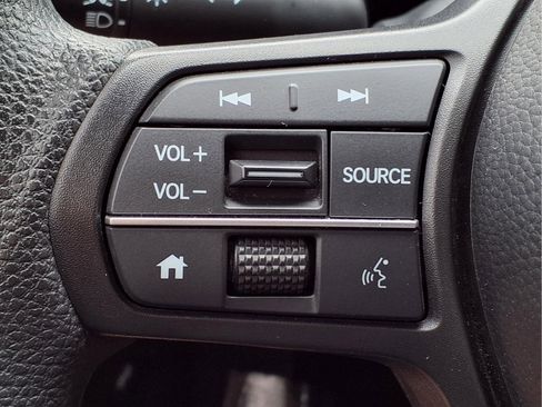 Certified 2025 Honda HR-V LX image 23