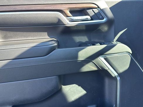 Used 2025 Chevrolet Silverado 1500 LT image 20