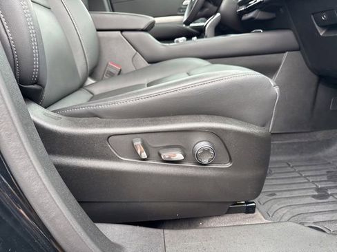 Certified 2025 Cadillac XT4 Premium Luxury w/ Cold Weather Package image 29