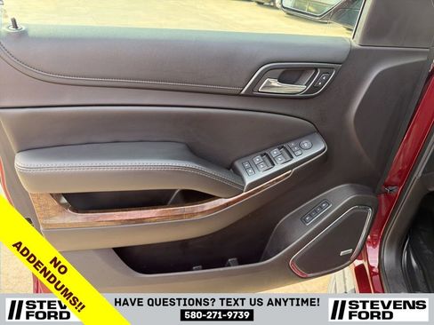 Used 2016 Chevrolet Suburban LT image 16