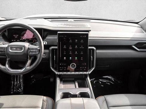 Used 2024 GMC Acadia AT4 AWD/4WD image 19