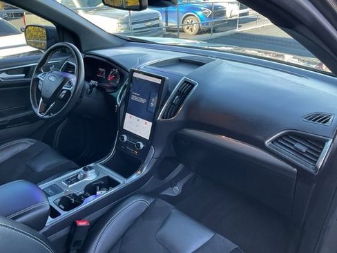 Used 2023 Ford Edge ST image 23