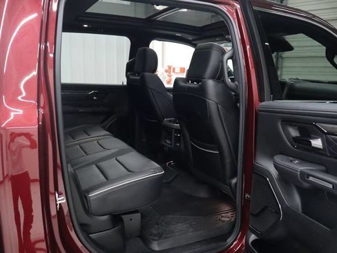 Used 2025 RAM 1500 Limited AWD/4WD image 26
