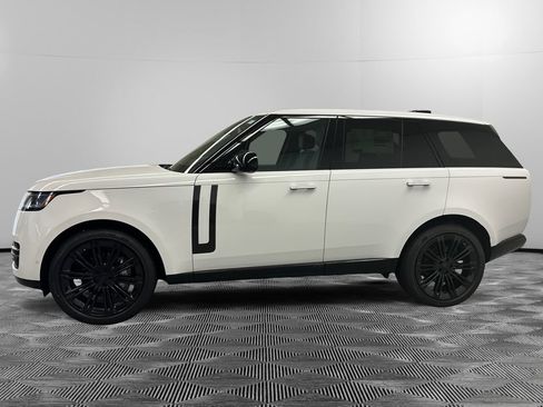 New 2026 Land Rover Range Rover SE AWD/4WD image 2