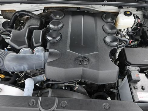 Used 2023 Toyota 4Runner Limited image 54