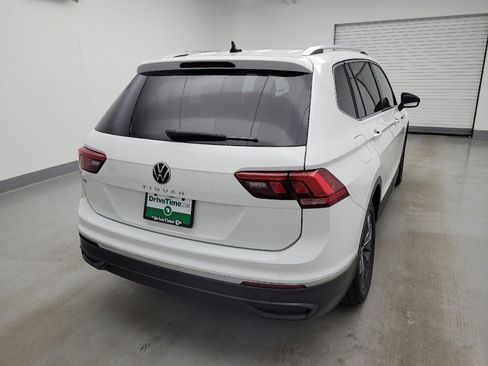 Used 2022 Volkswagen Tiguan SE FWD image 7
