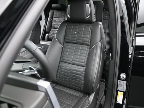 Certified 2026 Cadillac Escalade Platinum Sport w/ LPO, ONYX Package AWD/4WD image 11