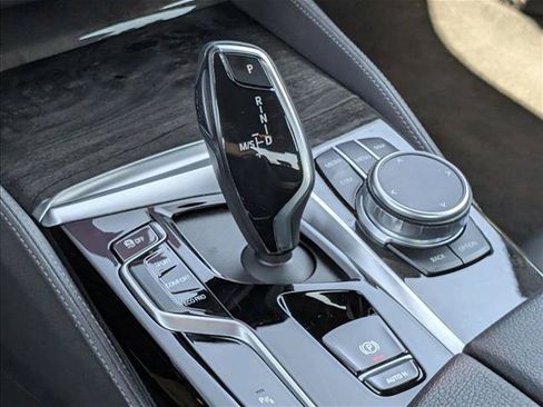 Used 2021 BMW 540i w/ M Sport Package RWD image 16