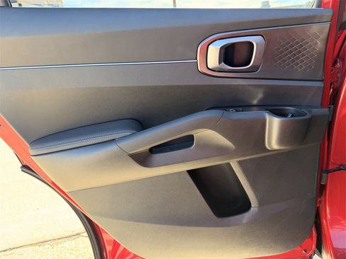 Certified 2023 Kia Sorento EX image 23