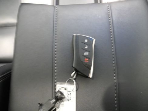 Certified 2022 Lexus LX 600 F Sport image 31