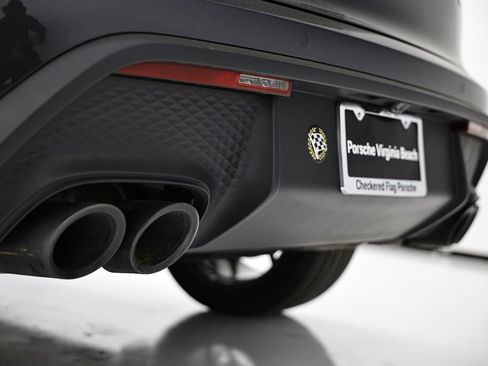 Certified 2026 Porsche Macan image 15