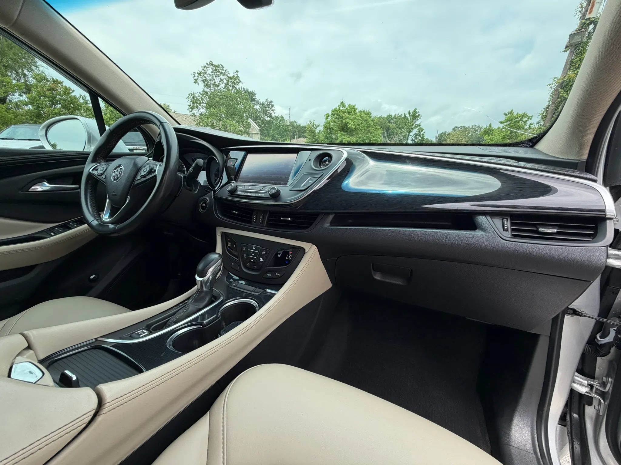 Used 2018 Buick Envision Preferred FWD image 22