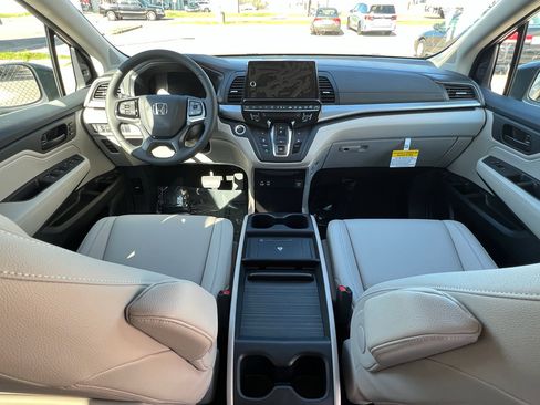 New 2026 Honda Odyssey EX-L image 13