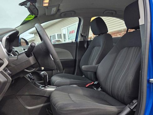 Used 2017 Chevrolet Sonic LT image 10