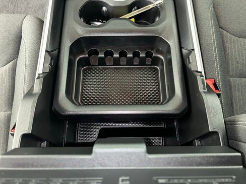 Used 2019 RAM 1500 Big Horn AWD/4WD image 11