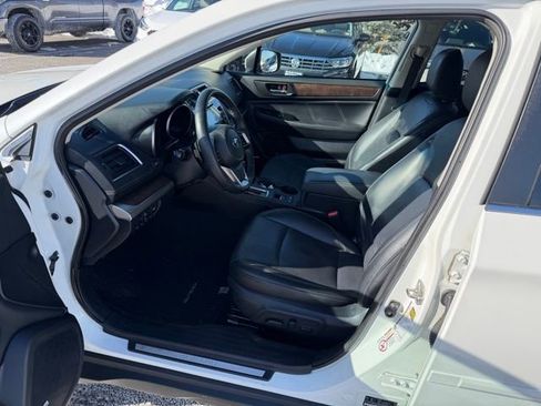 Used 2018 Subaru Outback 2.5i Limited image 9