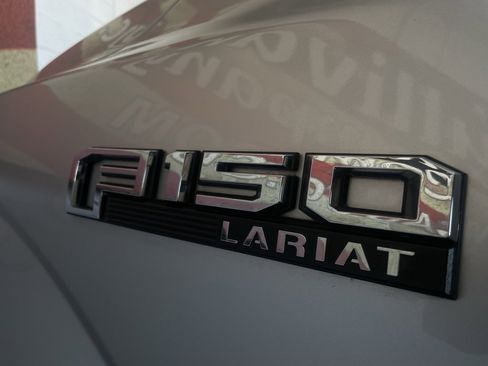 Used 2018 Ford F150 Lariat w/ Equipment Group 502A Luxury image 9