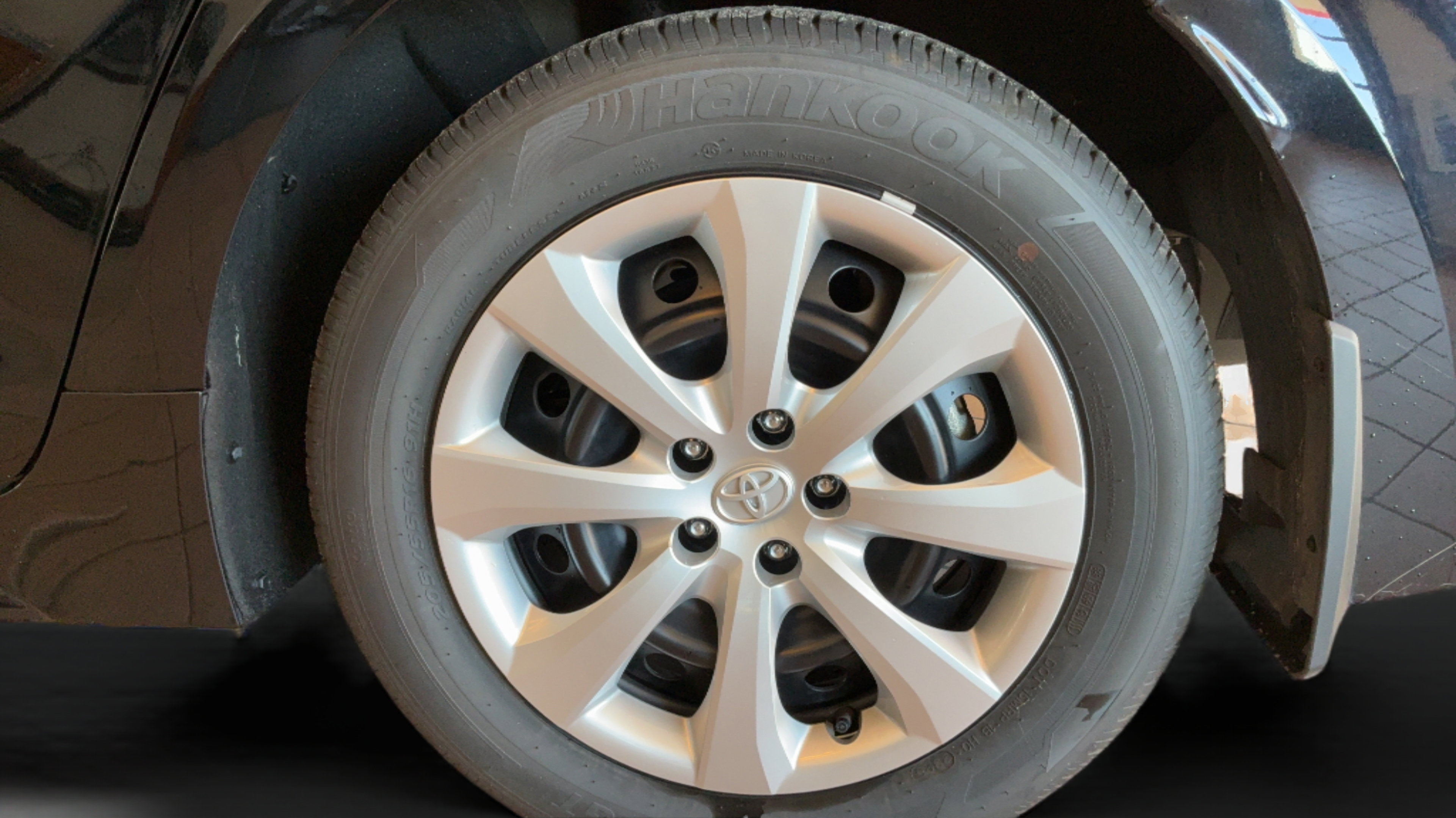 Used 2026 Toyota Corolla LE FWD image 35