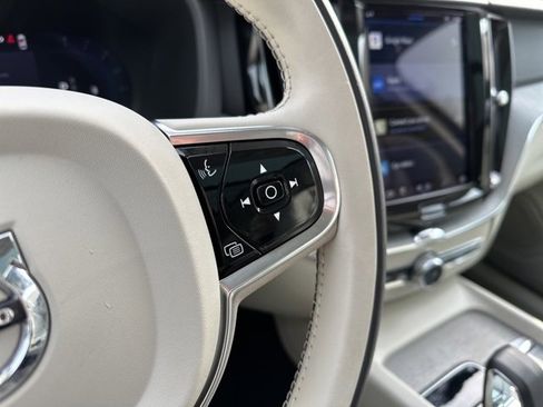 Certified 2023 Volvo XC60 B5 Plus w/ Climate Package image 28