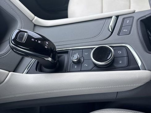 Used 2020 Cadillac XT5 Premium Luxury AWD/4WD image 15