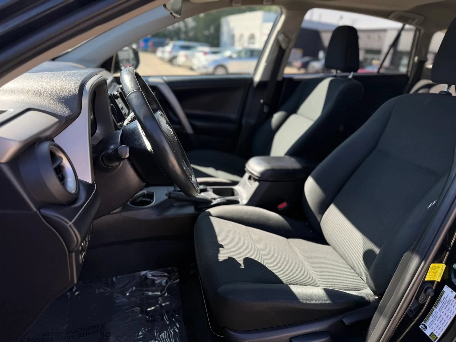Used 2018 Toyota RAV4 XLE w/ Plus Extra Value Package FWD image 9