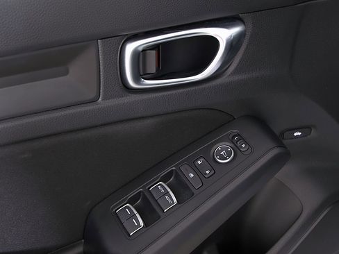 Used 2024 Honda Civic Sport image 17