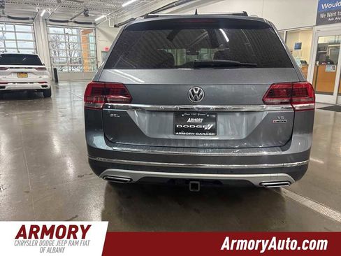 Used 2018 Volkswagen Atlas SEL Premium image 5
