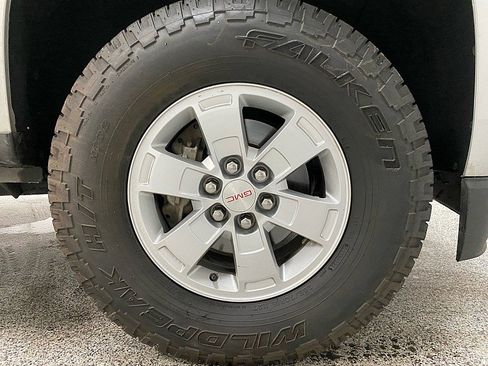 Used 2017 GMC Canyon 2WD Crew Cab w/ Convenience Package image 22