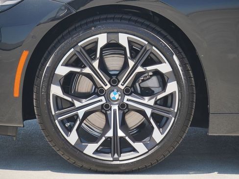 Used 2025 BMW 230i Coupe w/ Convenience Package RWD image 5