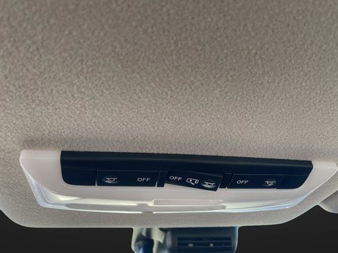 New 2025 Nissan Versa SV w/ Trunk Package image 23