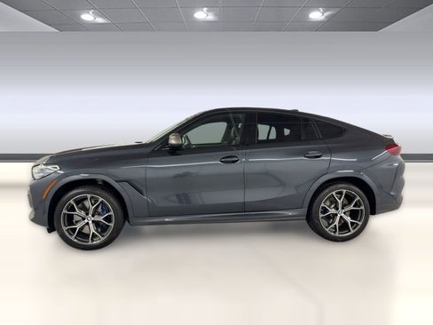 Used 2022 BMW X6 M50i w/ Executive Package image 2