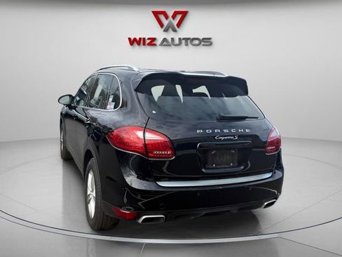 Used 2014 Porsche Cayenne S image 9