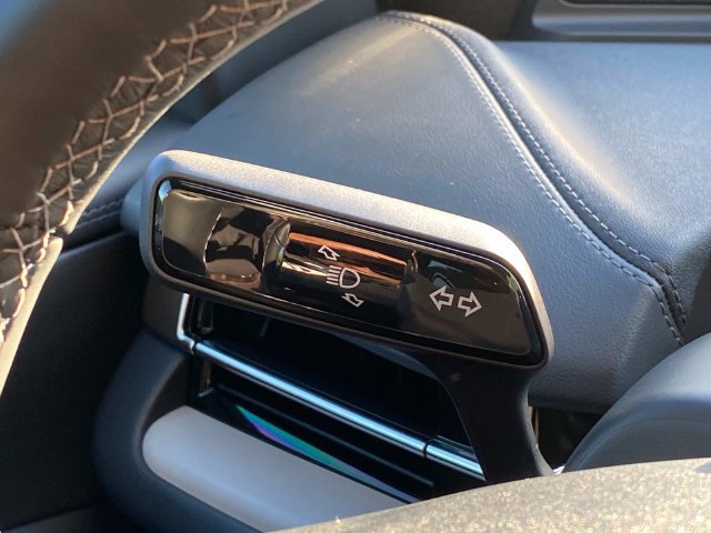 New 2027 Lincoln Navigator Reserve w/ Jet Appearance Package AWD/4WD image 18