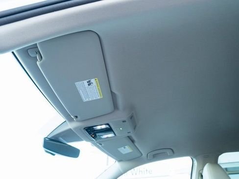 New 2026 Volkswagen Atlas SE image 16